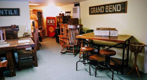Dale's Antique Market & Mennonite Furniture Dale's Antique Market & Mennonite Furniture